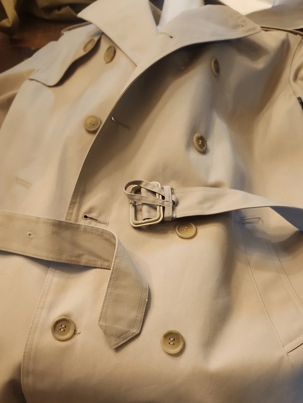 Vintage Misty Harbor Classic Men's Beige Double-Breasted Trench Coat Size 40